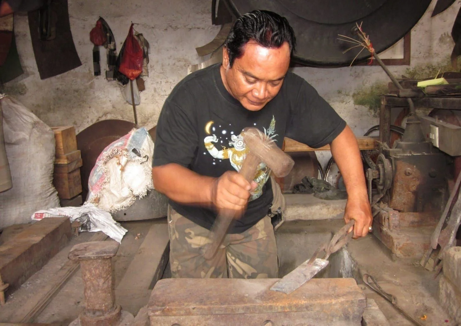 Hammering Metallophone Bars at the Foundry