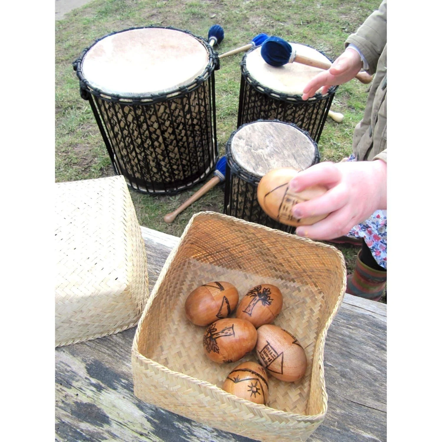 This is a product image of drums and eggs kit