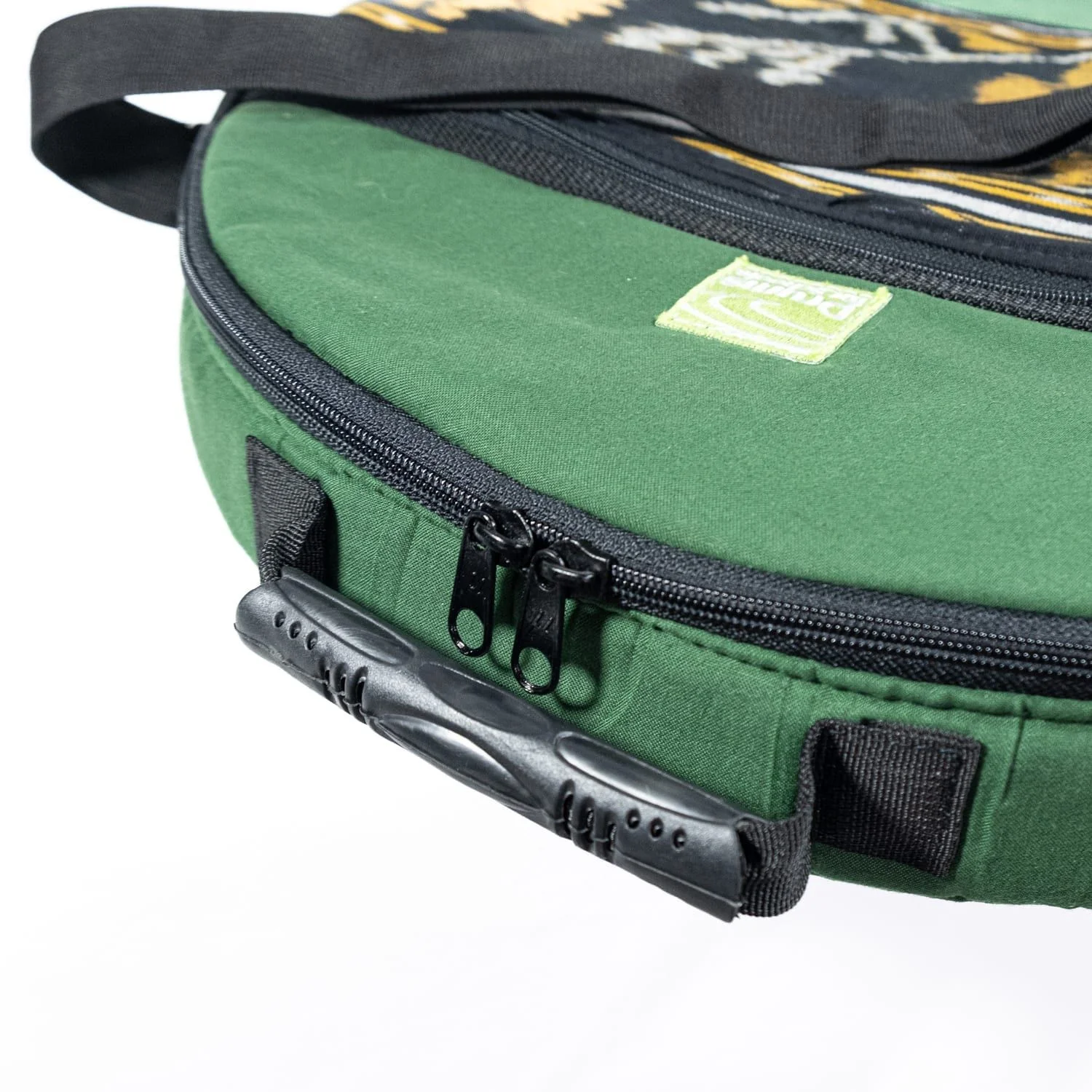 WP-Shaman-Drum-Bag-handle-and-zips